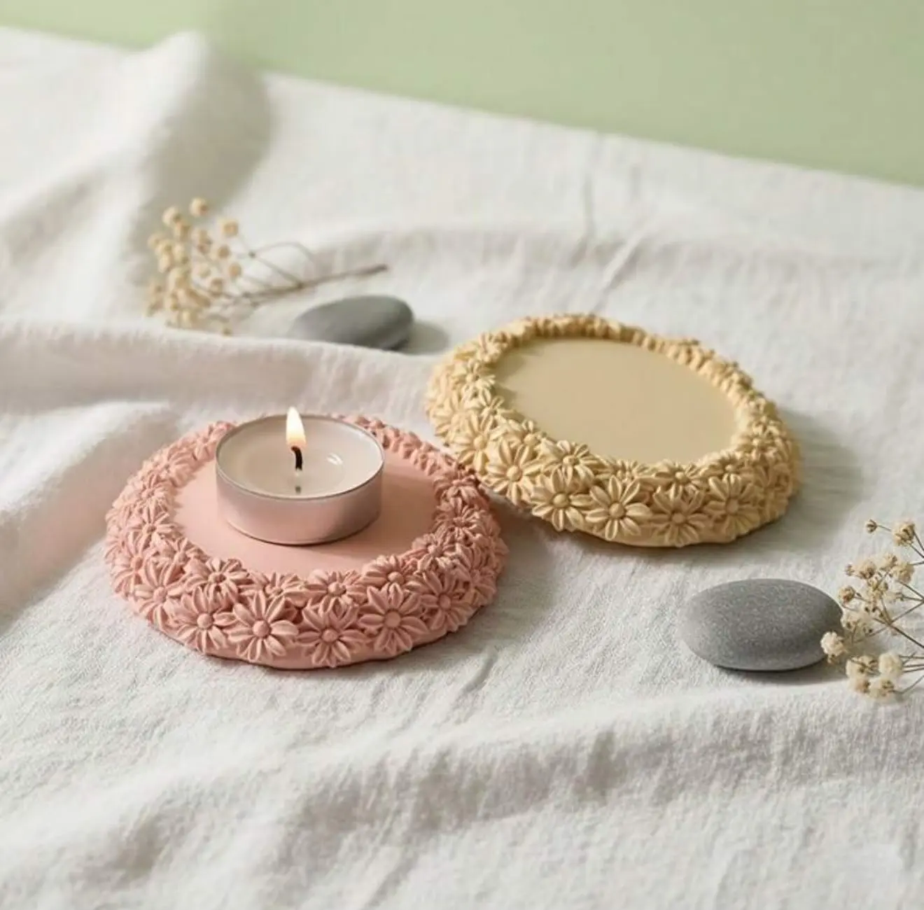 Floral Round Mold